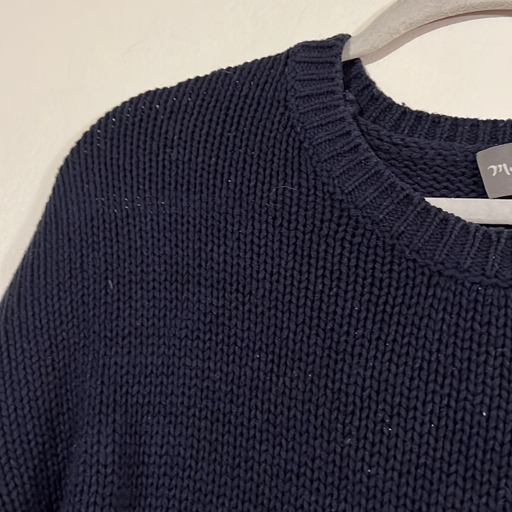 Michael Stars navy with white detail sweater - Picture 2 of 9